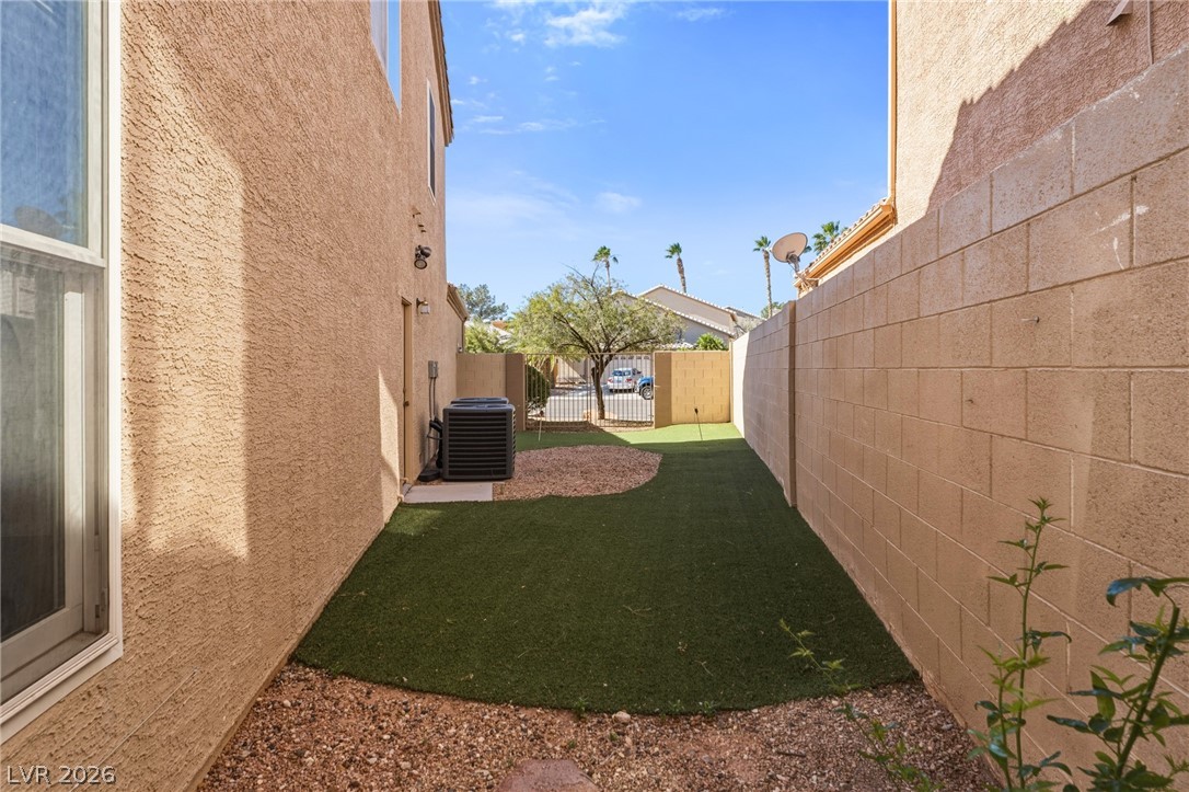8404 Bay Crest Drive Las Vegas NV 89128