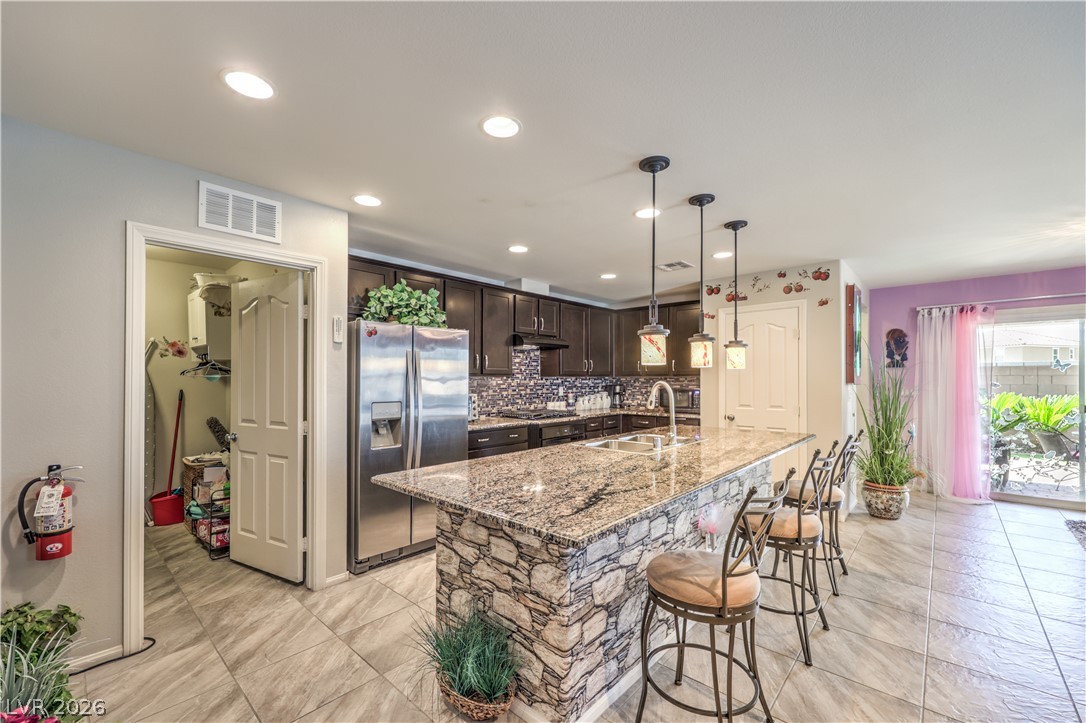 6221 Silver Bank Street North Las Vegas NV 89031