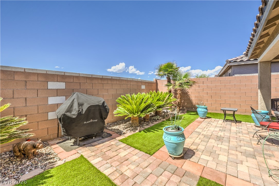 6221 Silver Bank Street North Las Vegas NV 89031