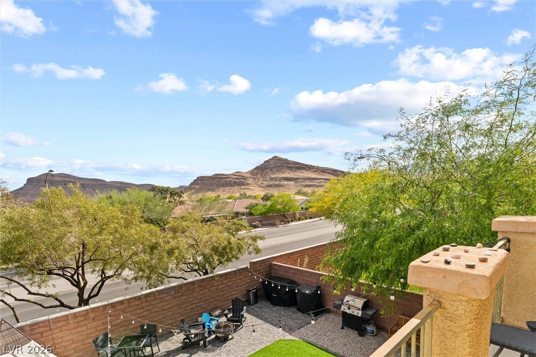 9285 Weeping Water Avenue Las Vegas NV 89178