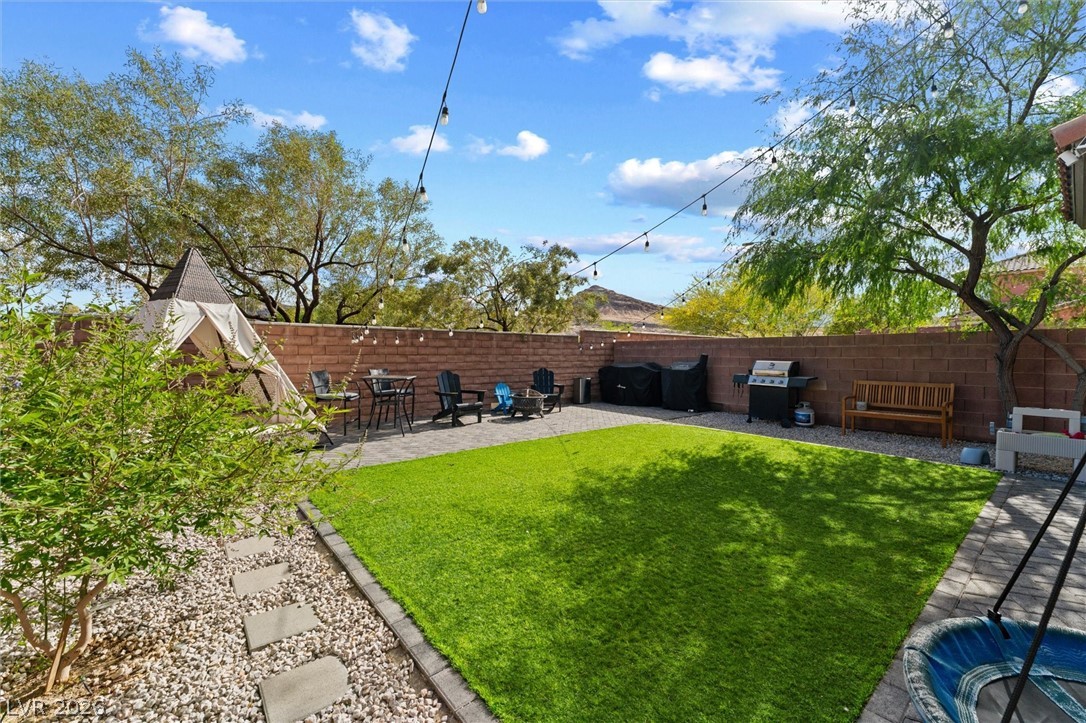 9285 Weeping Water Avenue Las Vegas NV 89178