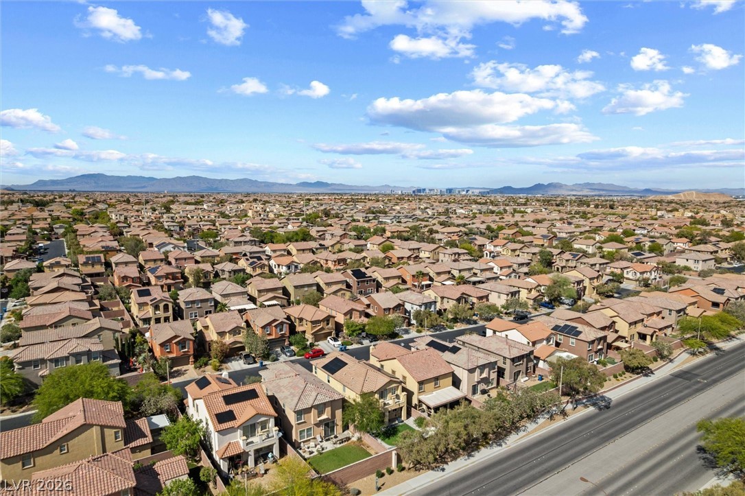 9285 Weeping Water Avenue Las Vegas NV 89178