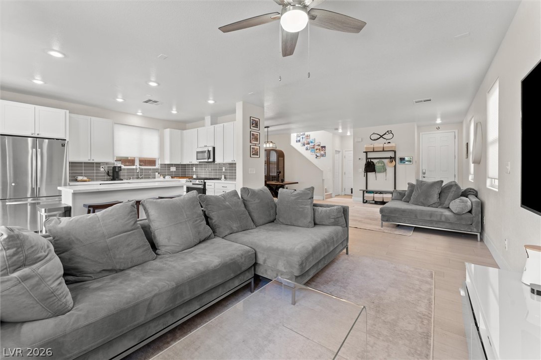 9285 Weeping Water Avenue Las Vegas NV 89178