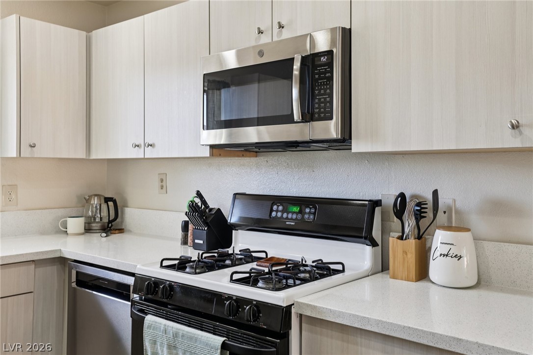 415 Chateau Drive Henderson NV 89002