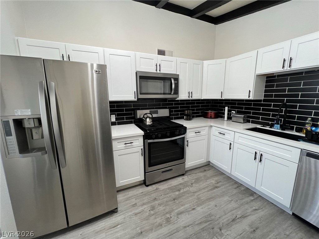 1821 Hassett Avenue Las Vegas NV 89104