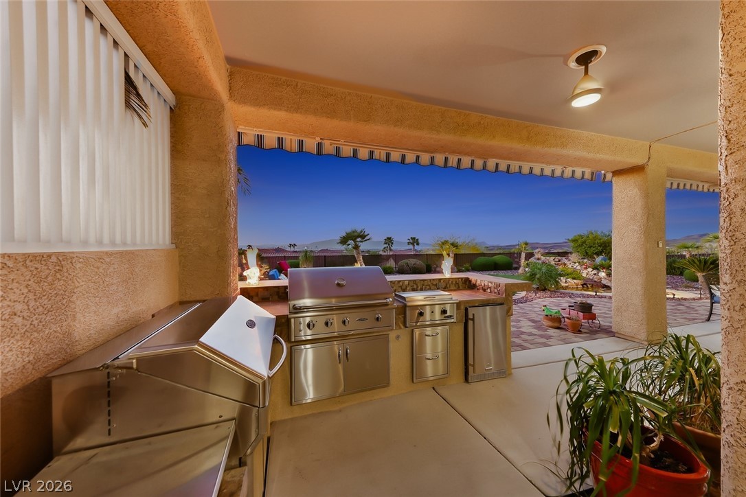 2366 Rosendale Village Avenue Henderson NV 89052