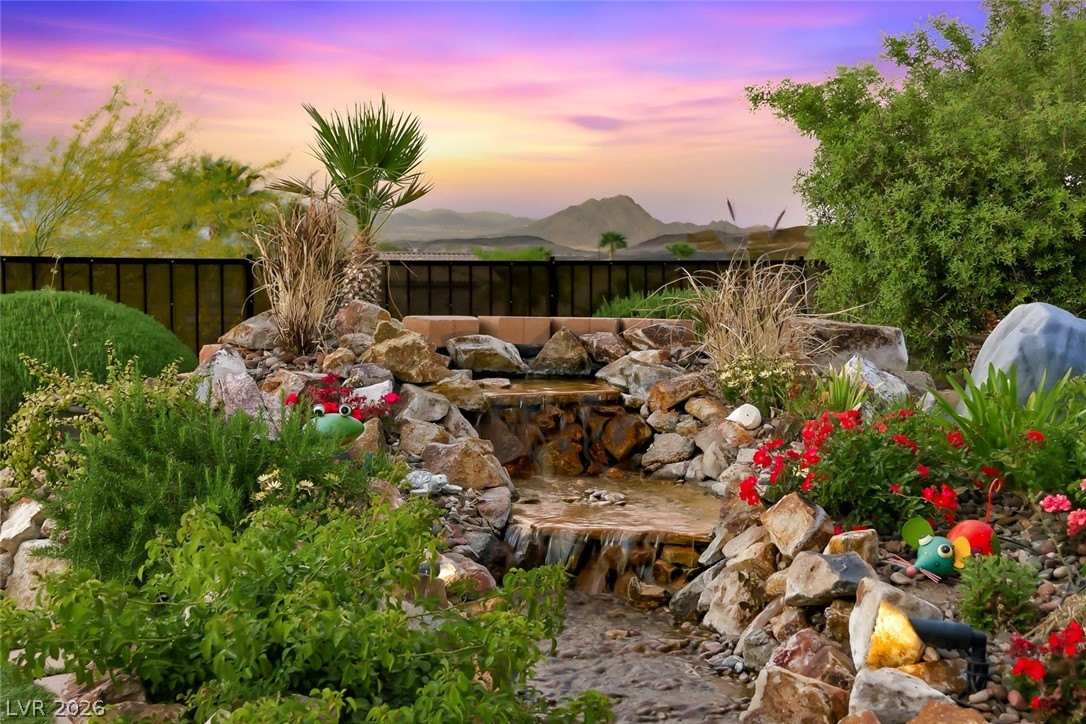 2366 Rosendale Village Avenue Henderson NV 89052