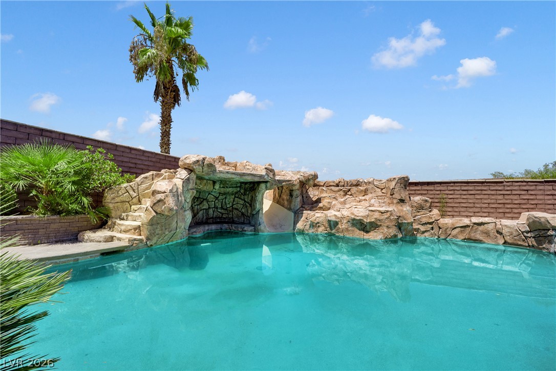 7566 Mezzanine View Avenue Las Vegas NV 89178