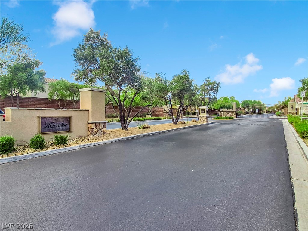 7566 Mezzanine View Avenue Las Vegas NV 89178