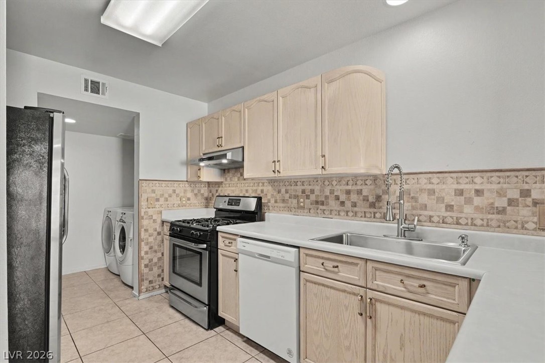8440 Stoney Bluff Avenue Las Vegas NV 89129