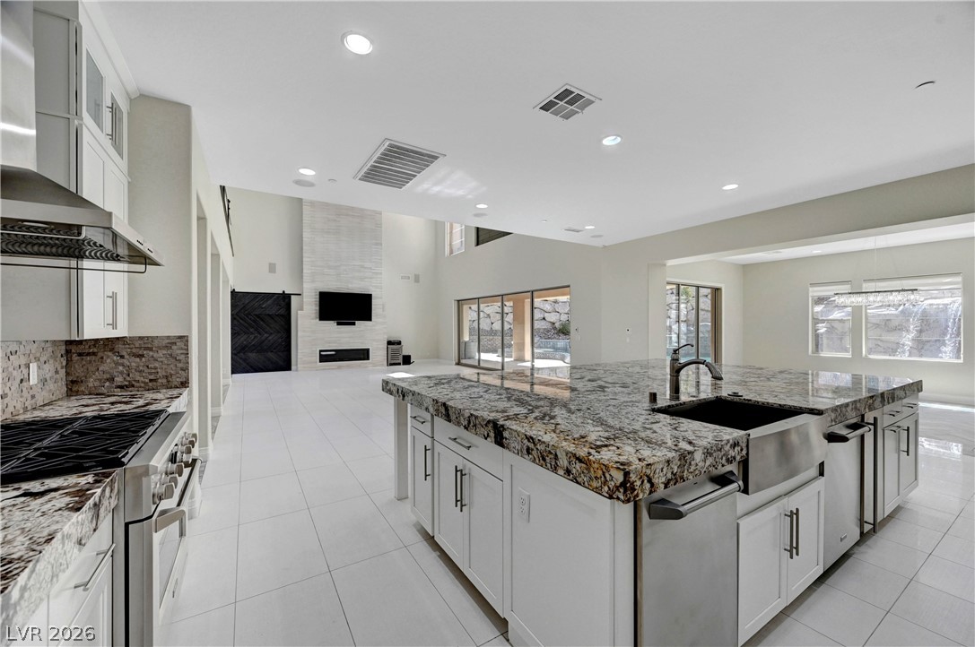 89 Olympia Chase Drive Las Vegas NV 89141