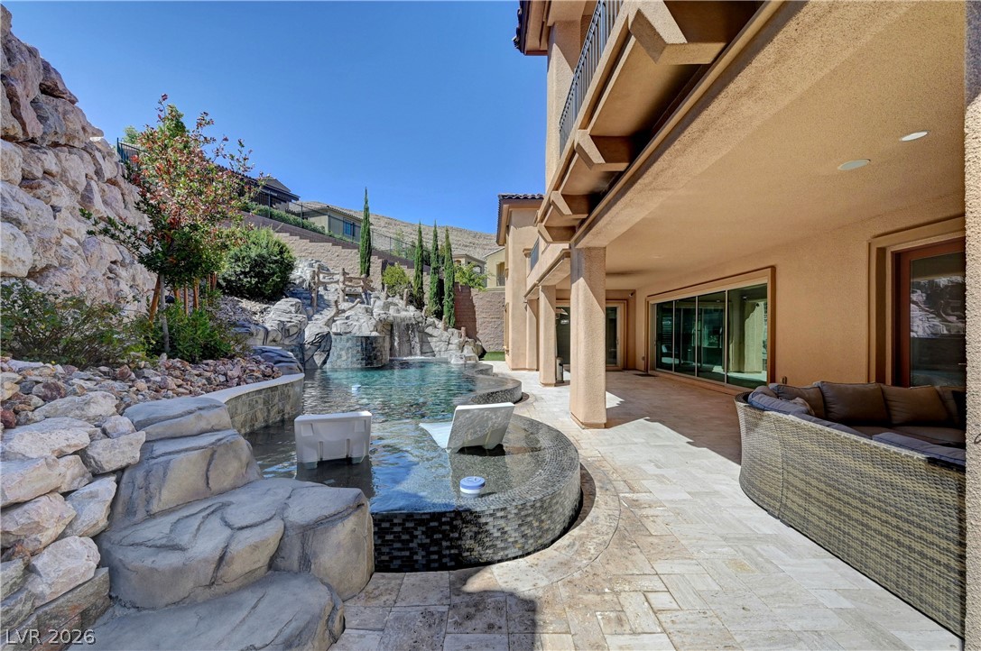 89 Olympia Chase Drive Las Vegas NV 89141