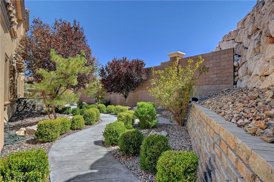 89 Olympia Chase Drive Las Vegas NV 89141