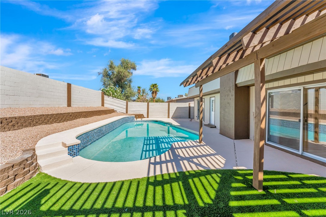 816 Antigua Street Las Vegas NV 89145