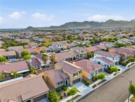 9221 Thunder Falls Court Las Vegas NV 89149