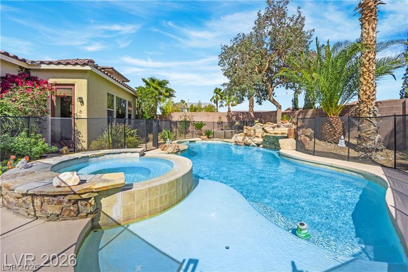 6864 Desert Island Street Las Vegas NV 89149