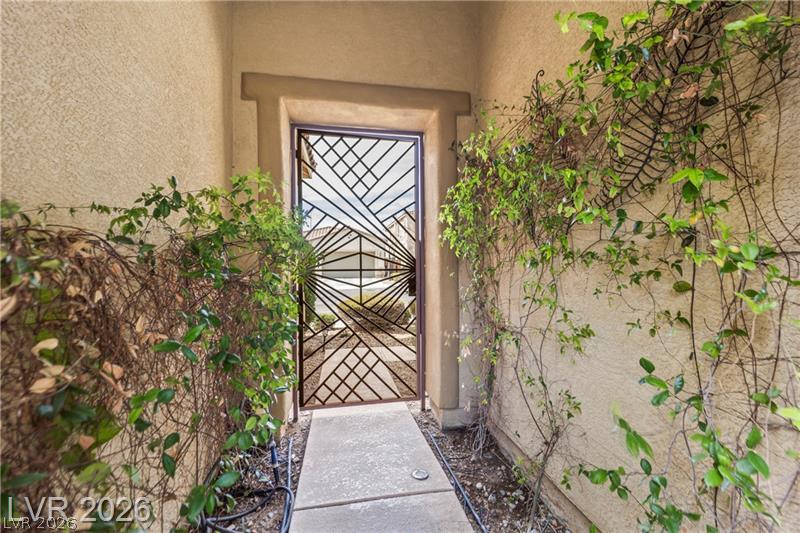 6864 Desert Island Street Las Vegas NV 89149