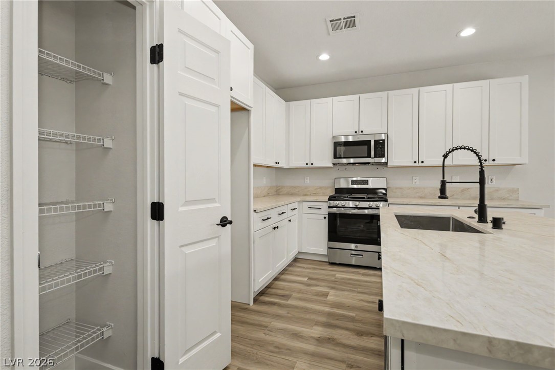 2922 Mastercraft Avenue North Las Vegas NV 89031