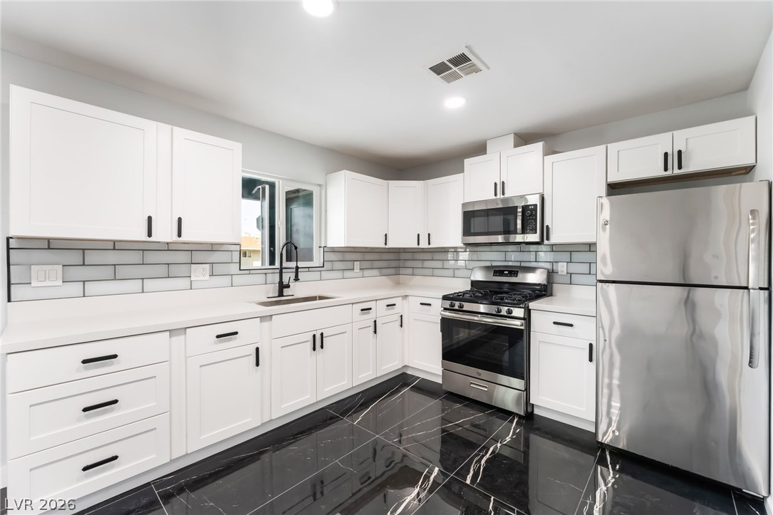 3215 Dillon Avenue North Las Vegas NV 89030