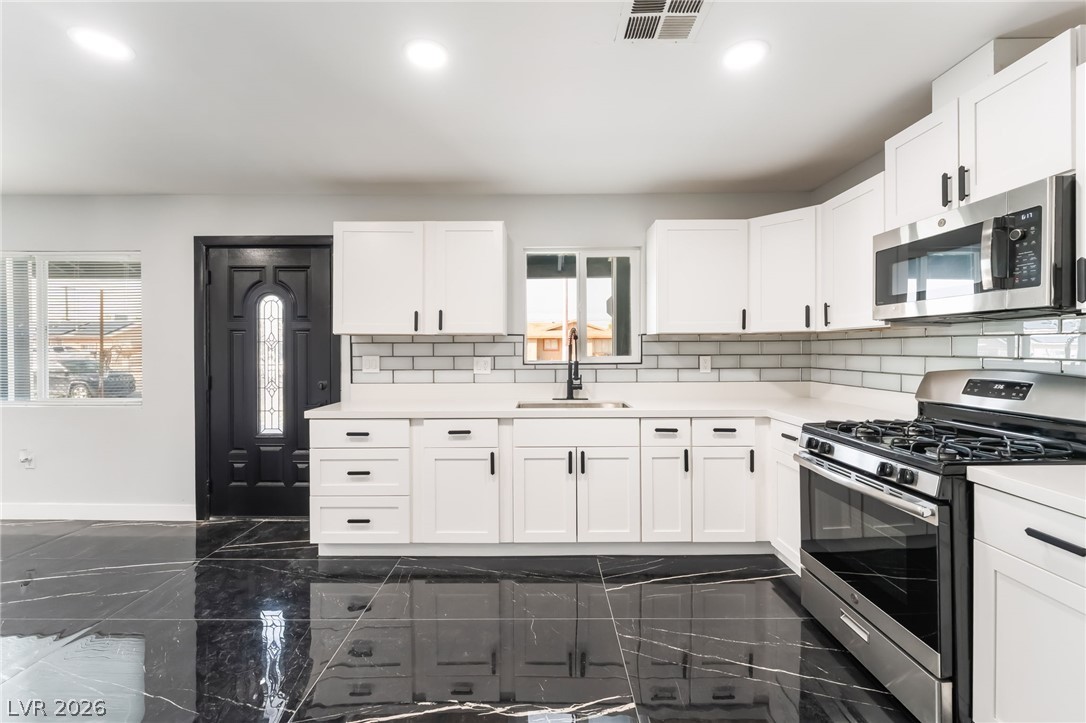 3215 Dillon Avenue North Las Vegas NV 89030