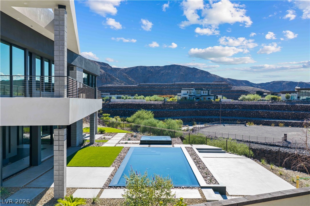 25 Boulderback Drive Henderson NV 89012