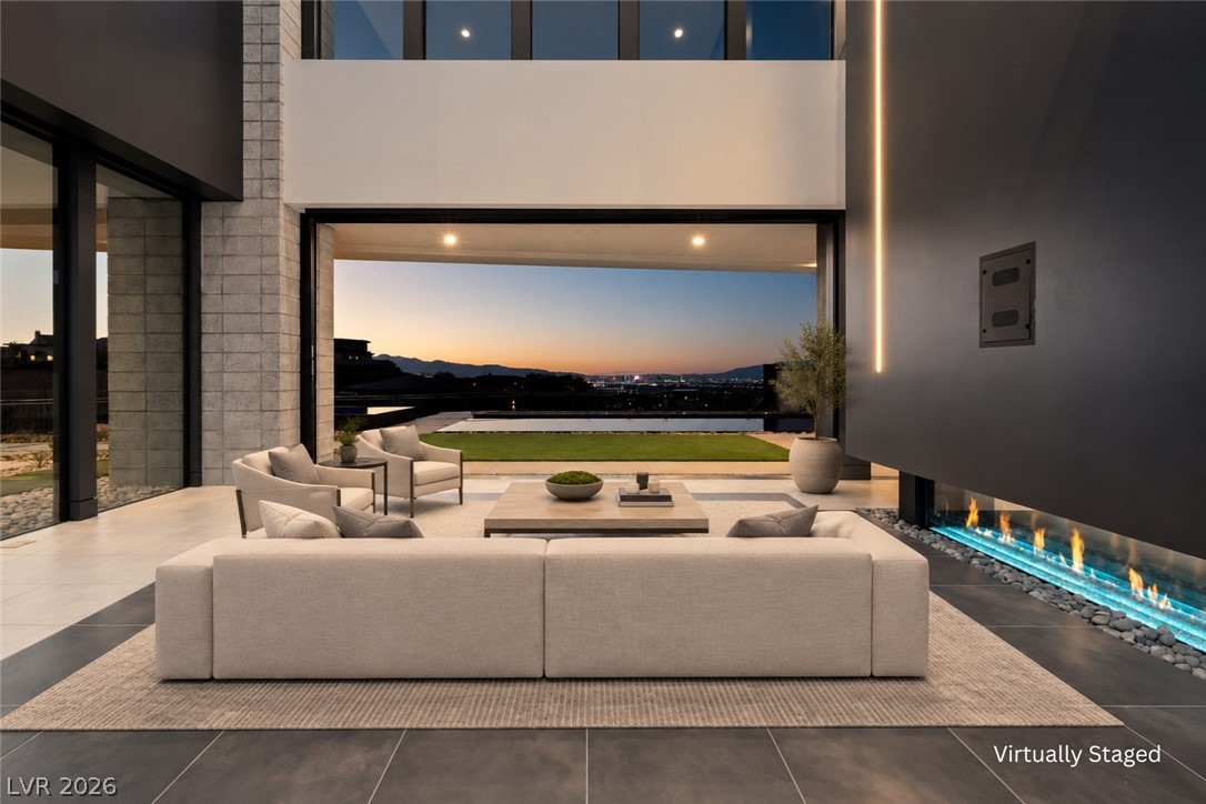 25 Boulderback Drive Henderson NV 89012