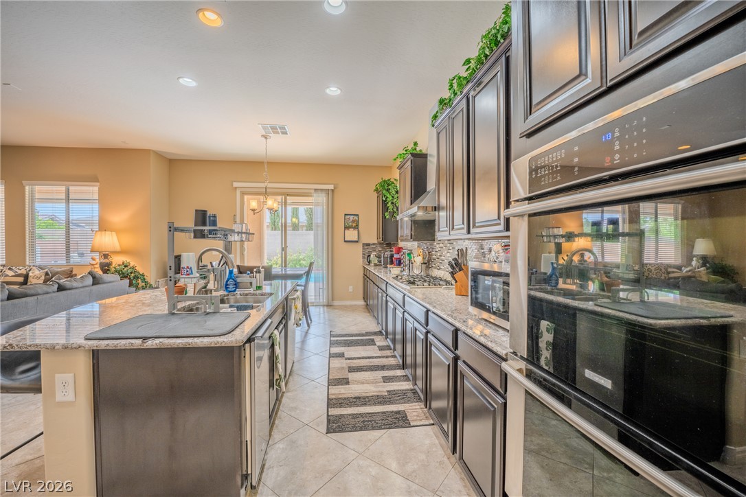 9729 University Ridge Avenue Las Vegas NV 89149