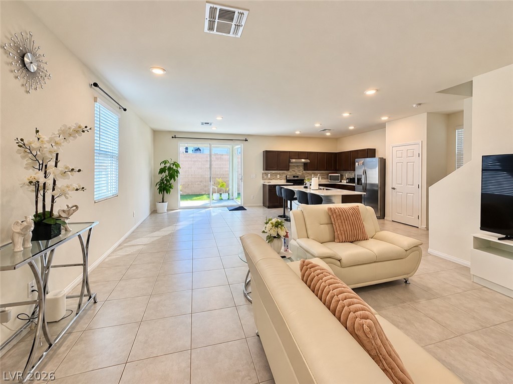 6999 Bard Avenue Las Vegas NV 89113