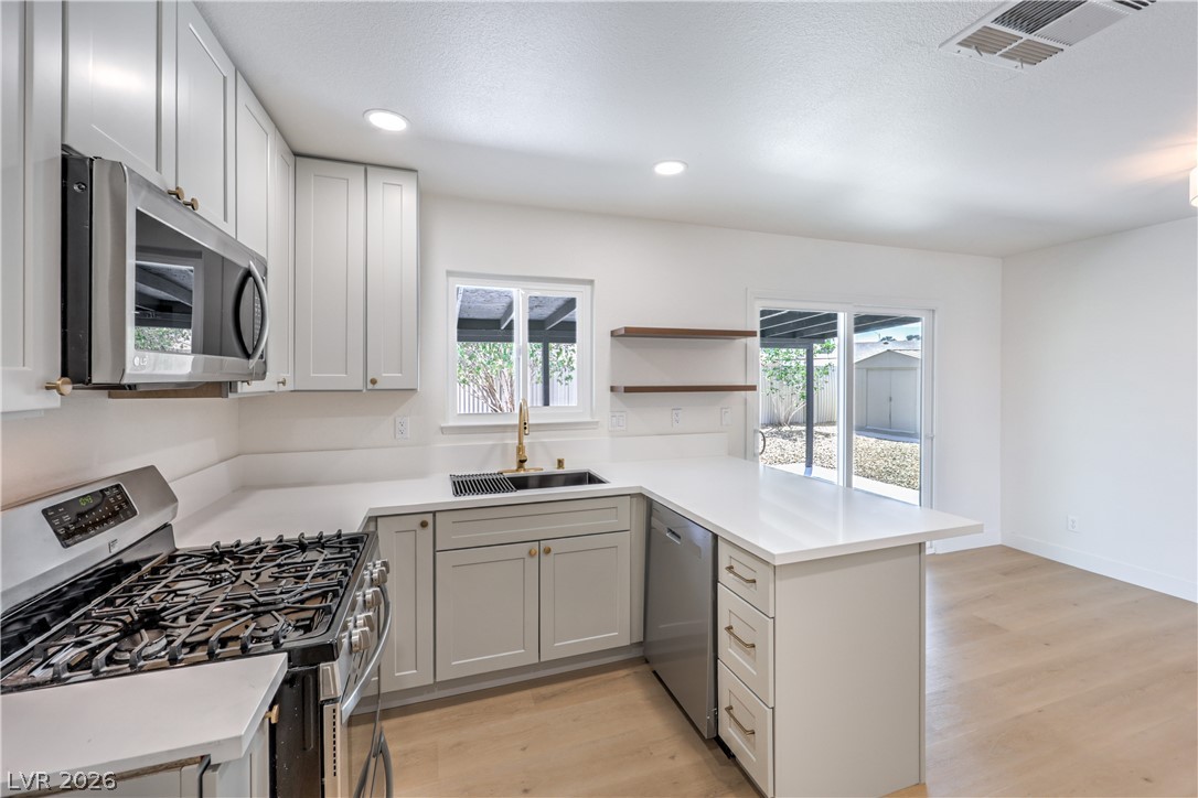 6401 Ouida Way Las Vegas NV 89108