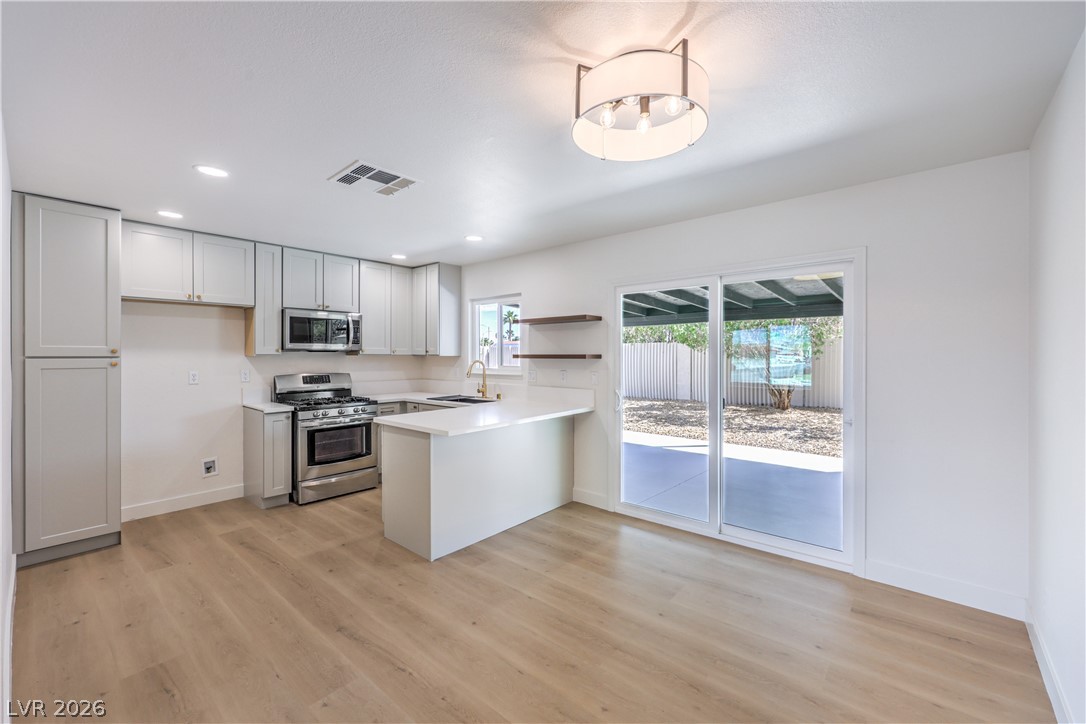 6401 Ouida Way Las Vegas NV 89108