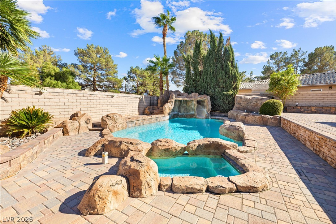 1930 Ski Slope Circle Las Vegas NV 89117