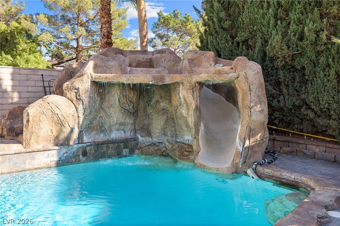 1930 Ski Slope Circle Las Vegas NV 89117
