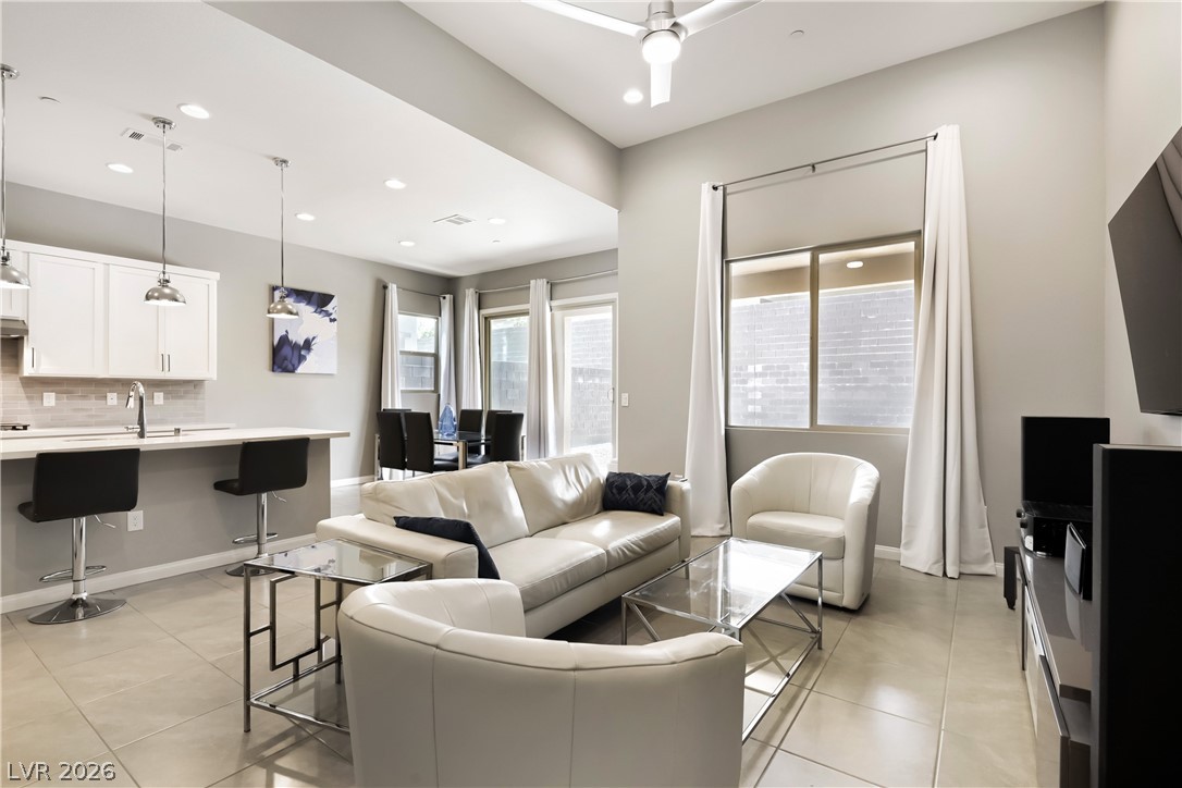 10231 Tidal Force Street Las Vegas NV 89143