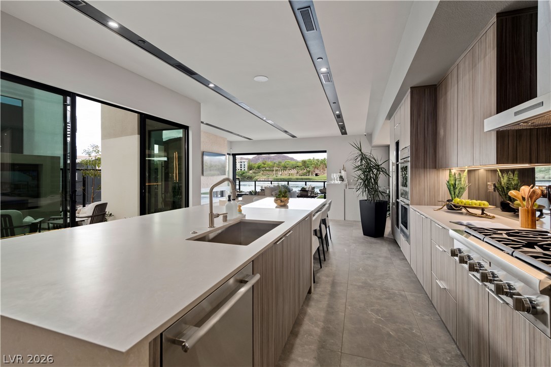 28 Heron Harbour Drive Henderson NV 89011