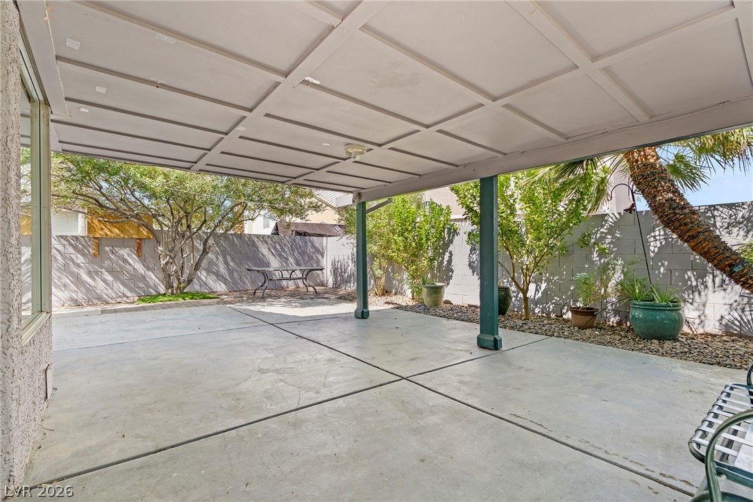 2184 Raspberry Hill Road Las Vegas NV 89142
