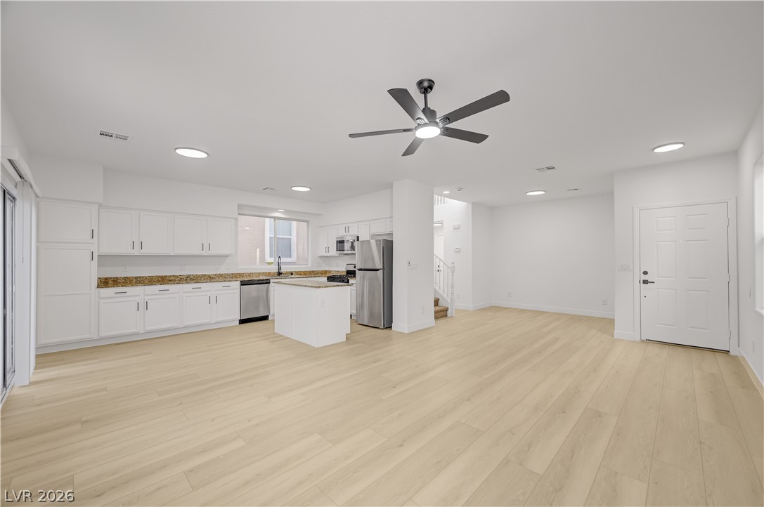 9553 Cabot Falls Avenue Las Vegas NV 89149