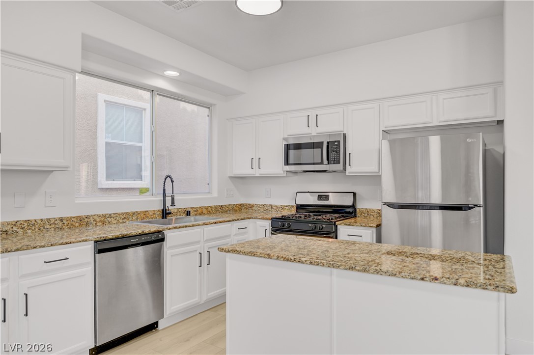 9553 Cabot Falls Avenue Las Vegas NV 89149