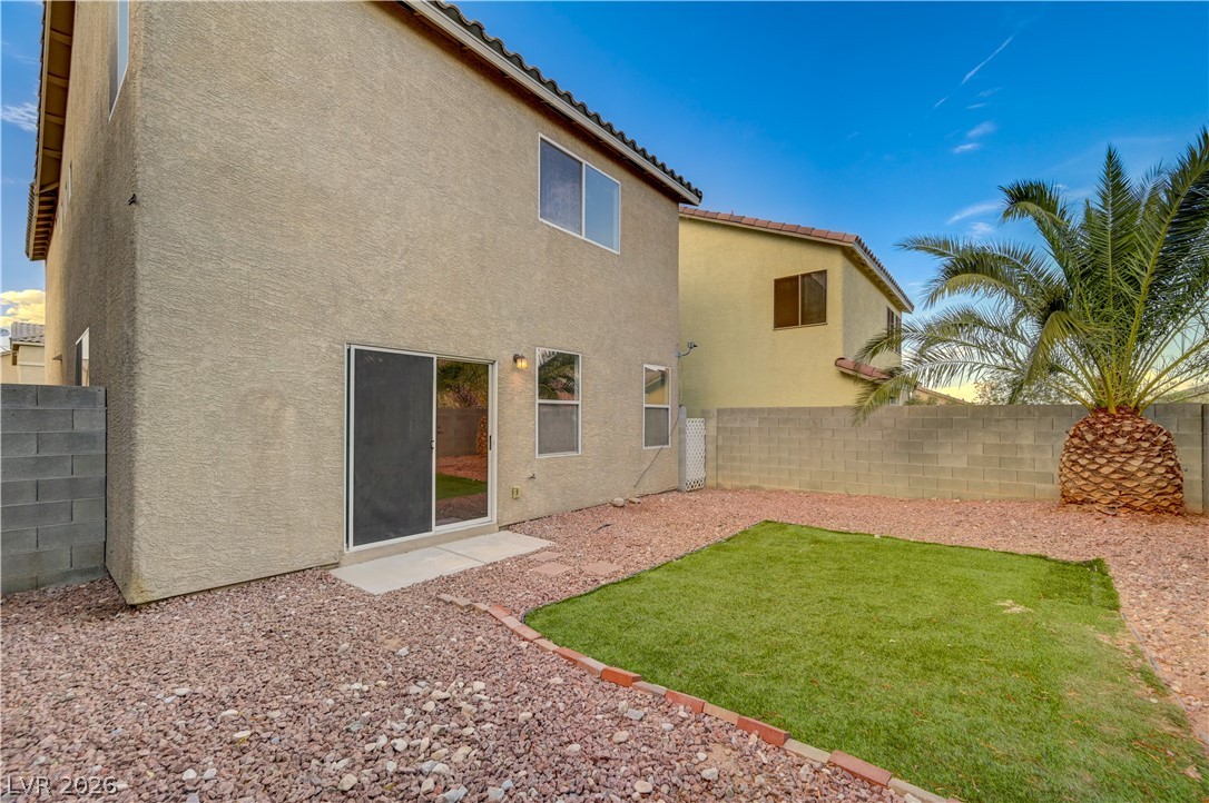 9553 Cabot Falls Avenue Las Vegas NV 89149