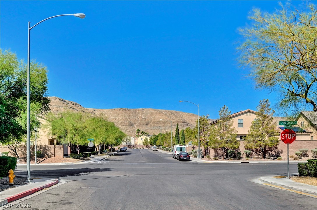 9785 Spinnaker Creek Avenue Las Vegas NV 89148
