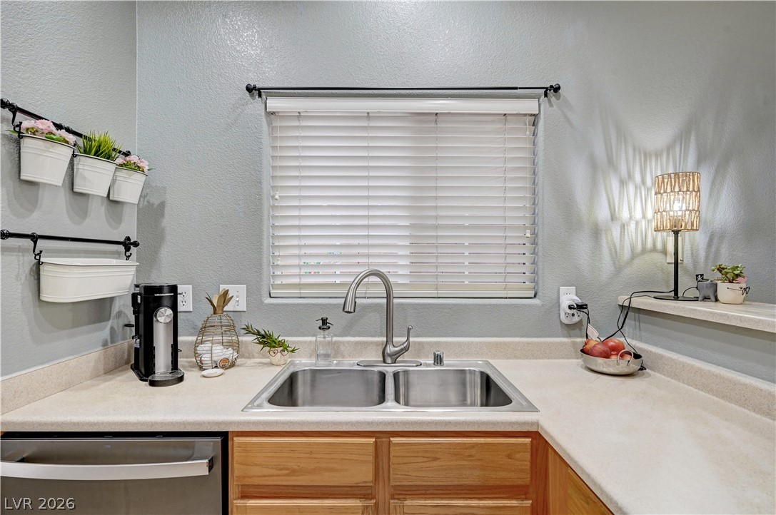 9785 Spinnaker Creek Avenue Las Vegas NV 89148