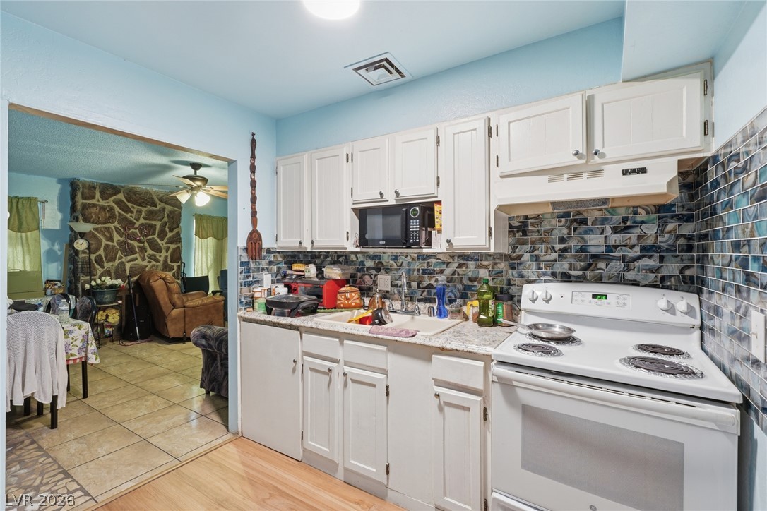 3978 Voxna Street Las Vegas NV 89119