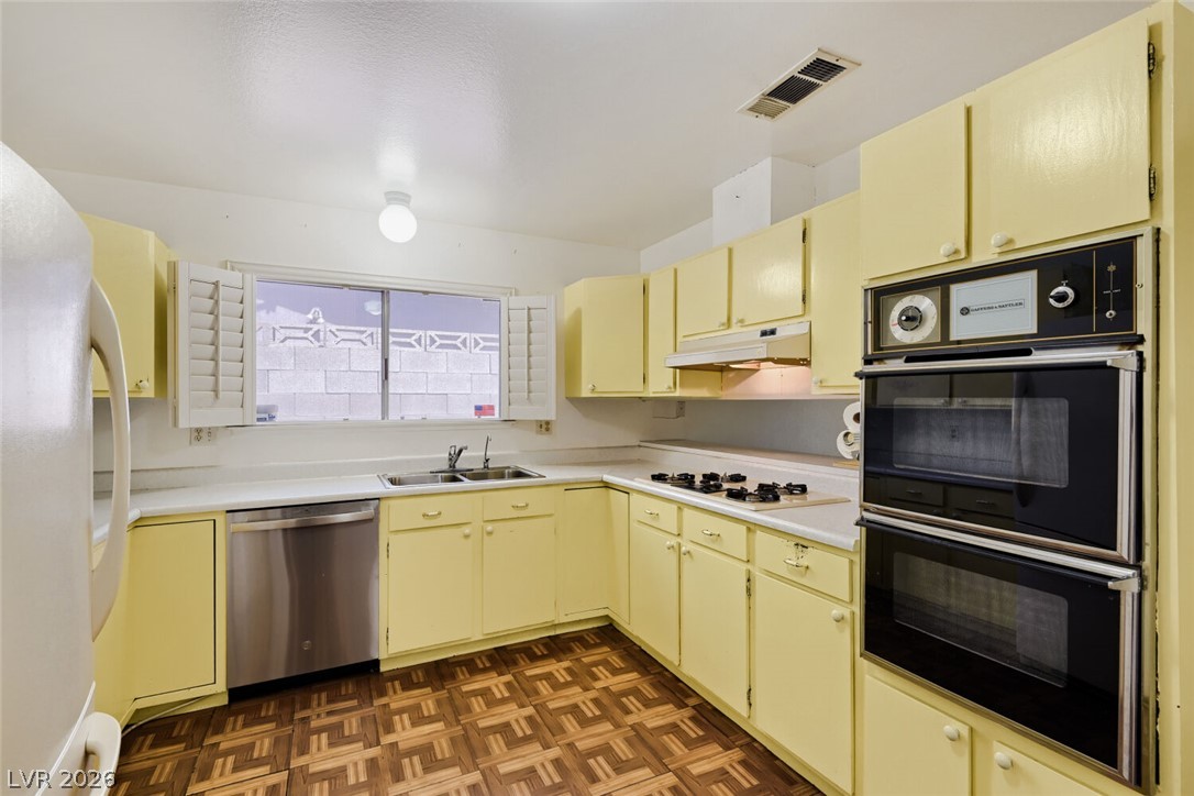 8241 Stapleton Avenue Las Vegas NV 89145