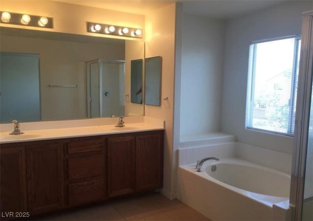 3608 Tundra Swan Street Las Vegas NV 89122