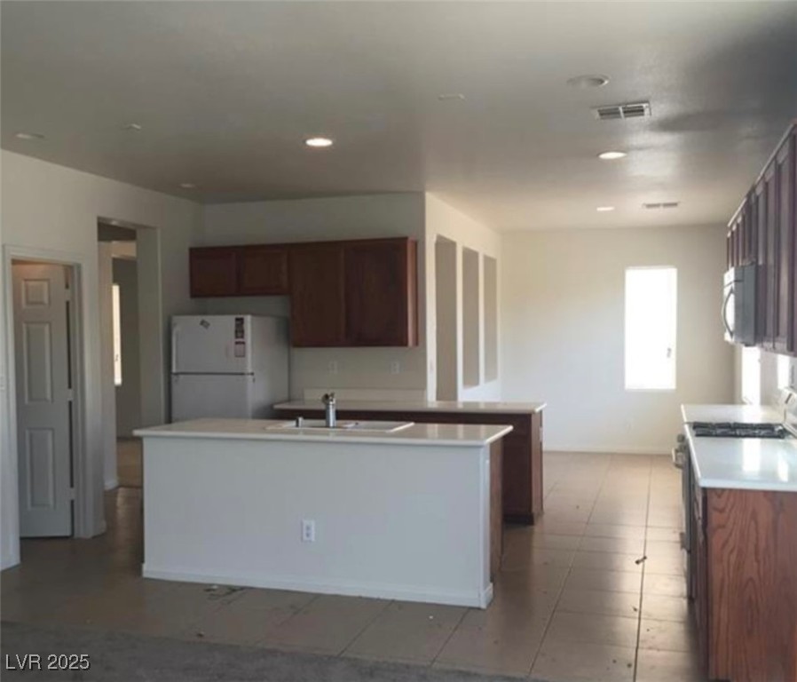 3608 Tundra Swan Street Las Vegas NV 89122