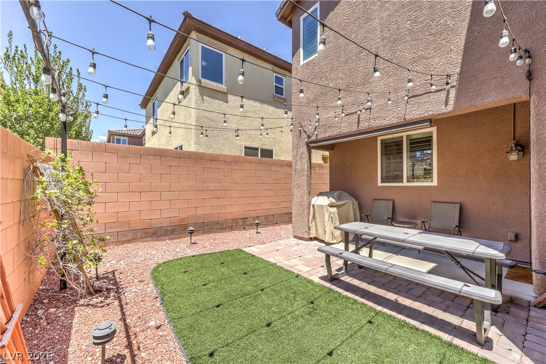 9317 Flowering Tulip Avenue Las Vegas NV 89166