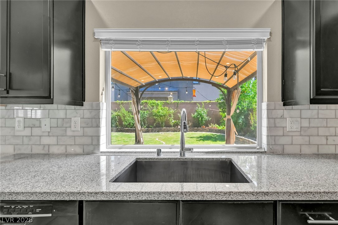 6571 Tangled Vines Avenue Las Vegas NV 89139