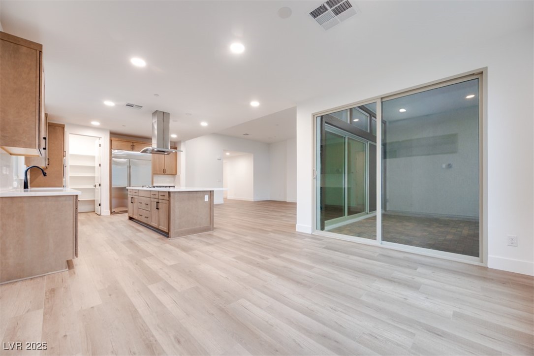 10381 Hanging Lake Street Las Vegas NV 89166