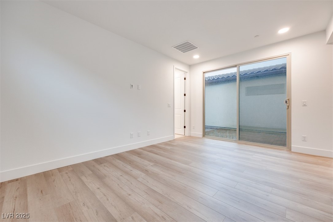 10381 Hanging Lake Street Las Vegas NV 89166