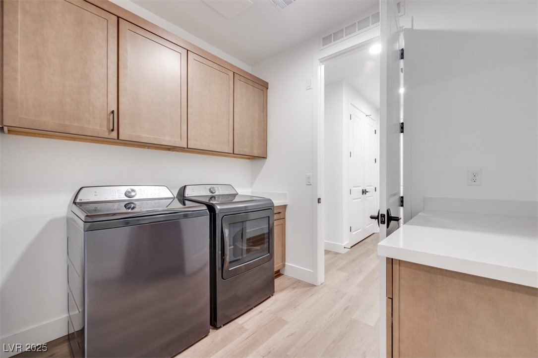 10381 Hanging Lake Street Las Vegas NV 89166