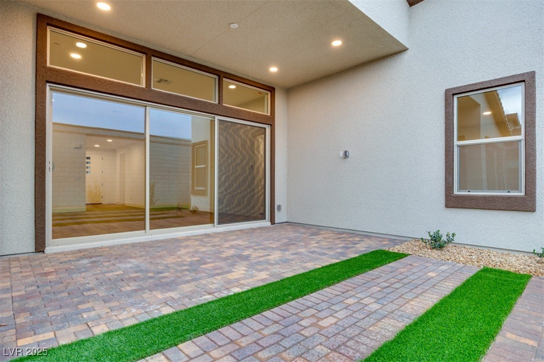 10381 Hanging Lake Street Las Vegas NV 89166